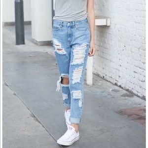 Brandy Melville Boyfriend Jeans
